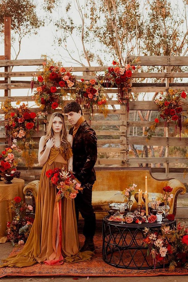 24 Rustic Rust Wedding Color Ideas 2025 15 rust wedding color monochrome palette wooden crates décor with flowers and candles pacoandbetty