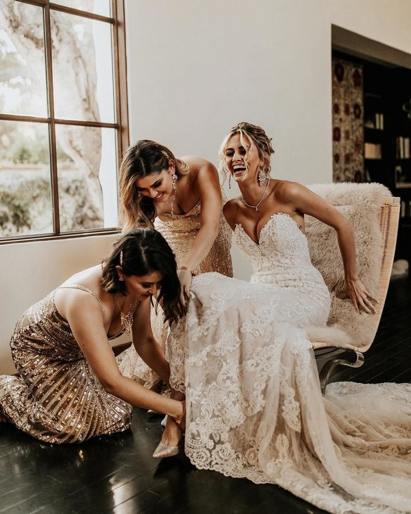 Pre Wedding Photoshoot Ideas for the Bride and her Bridesmaids