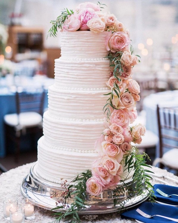 blush pink buttercream wedding cake5