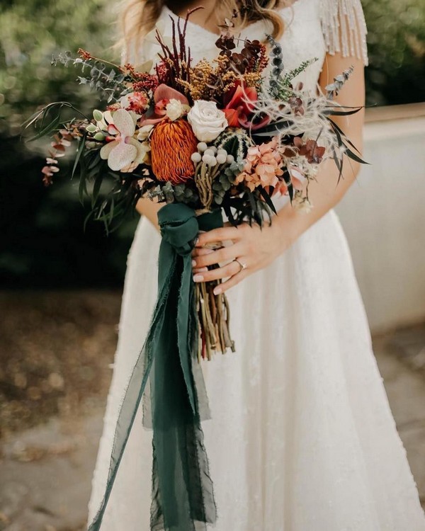 fall deep orange wedding bouquet