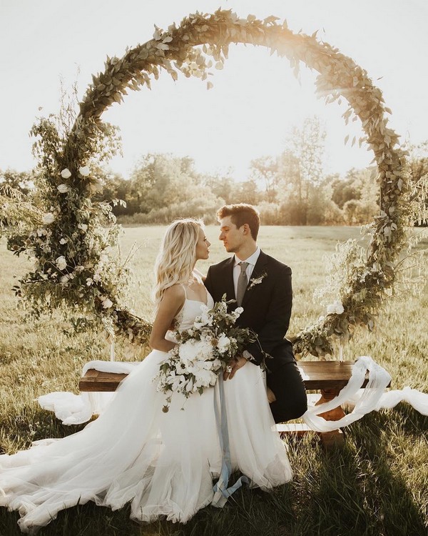 Top 5 Geometric Wedding Backdrops & Arches 32 greenery wedding wreath backdrop