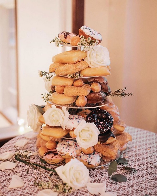 rustic country donut wedding cake15