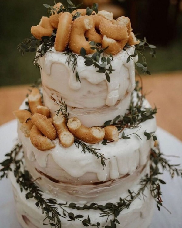 rustic country donut wedding cake18