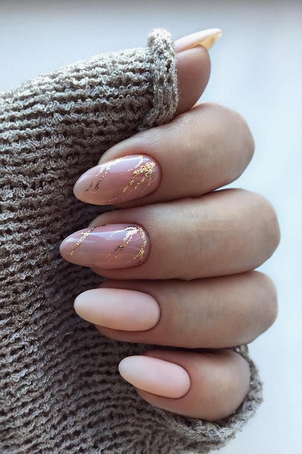 10 Winter Wedding Nail Ideas for Brides and Bridesmaids