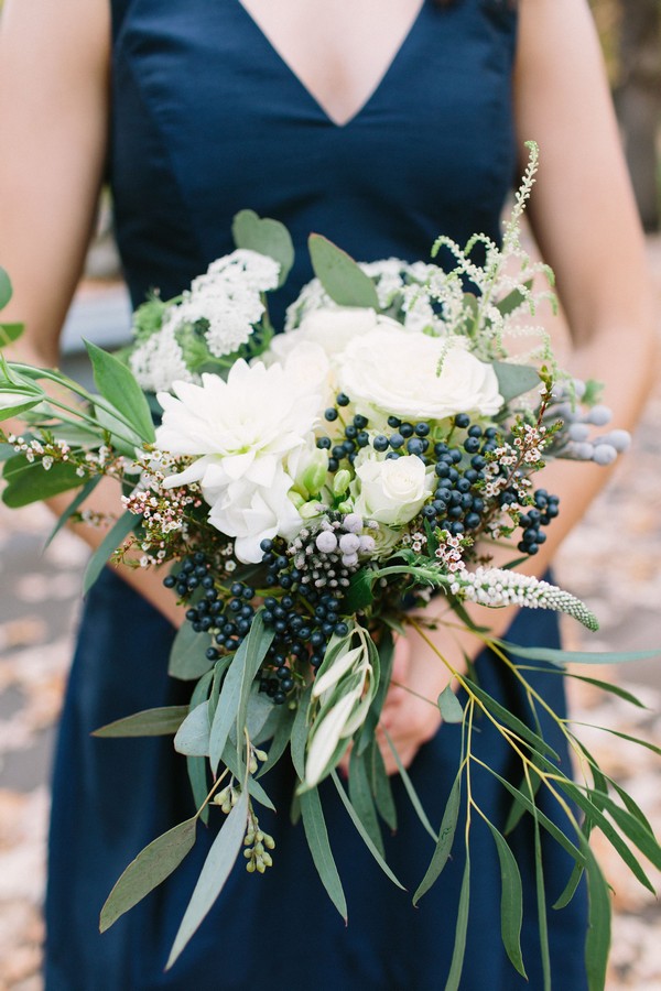 navy and greenery fall wedding bouquet