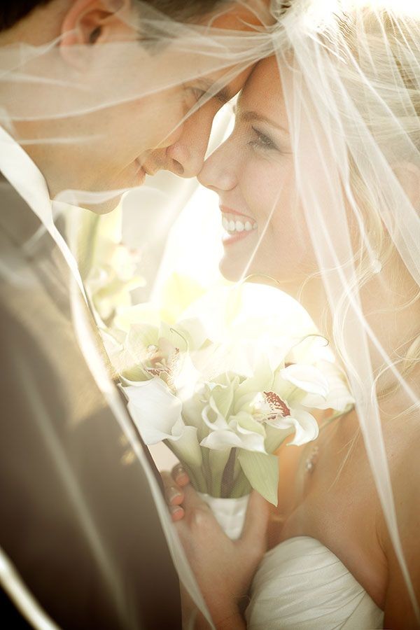 Romantic Nose Kiss Eskimo Kiss Wedding Photography Ideas