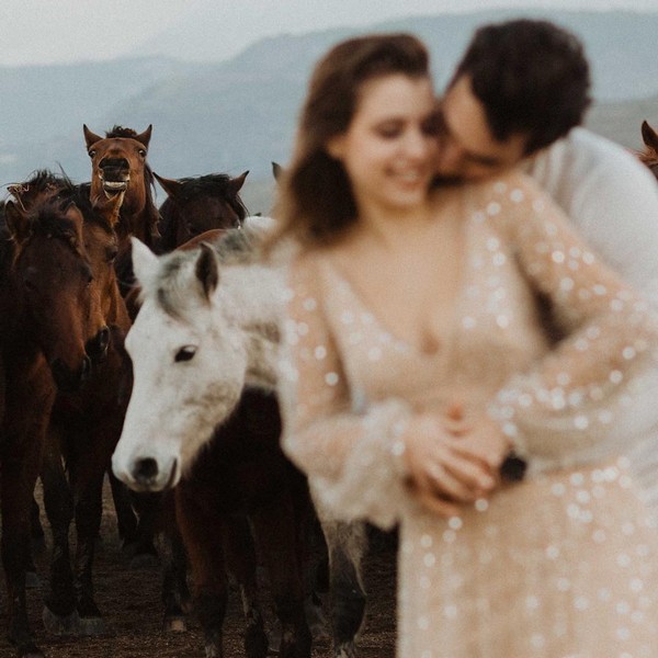 Romantic wedding photography ideas- love kiss on her shoulder