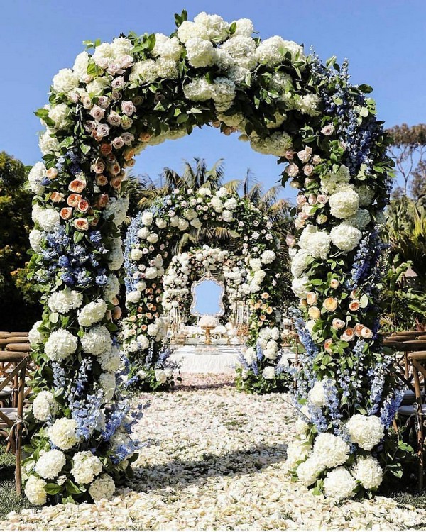 luxury wedding entrance 