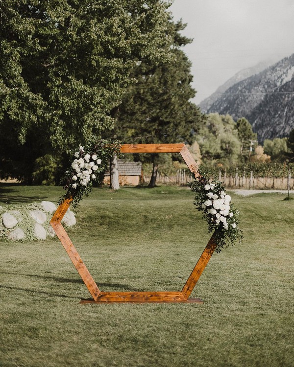 Hexagon Arch Wedding Ceremony Backdrop