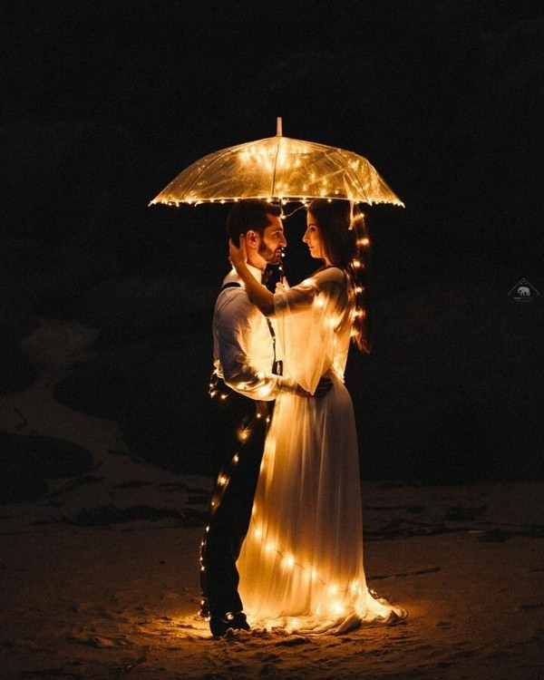 Romantic wedding photos with lights 