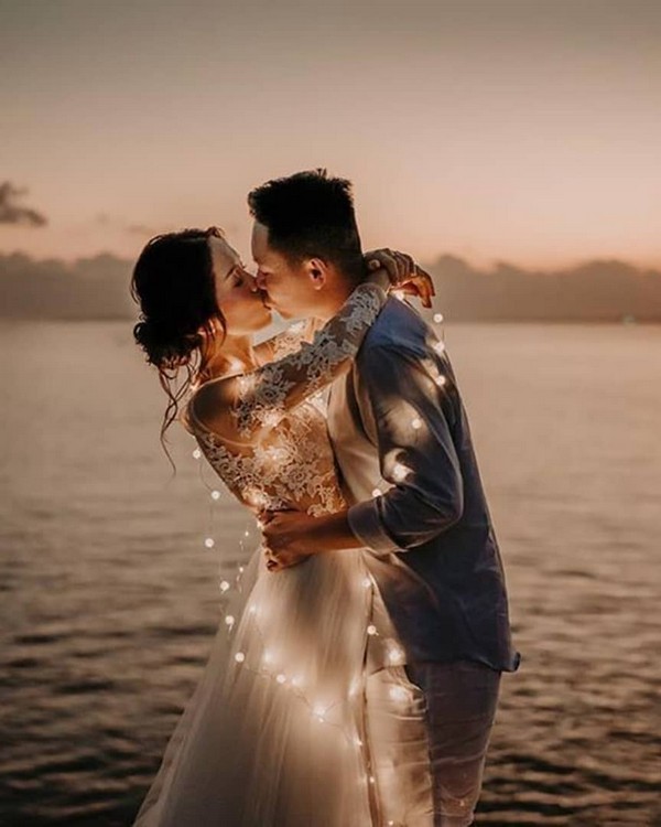 Romantic wedding photos with lights