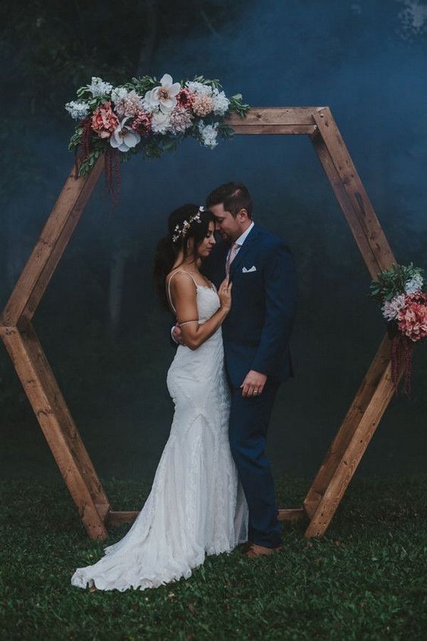 boho hexagonal wedding ceremony backdrop ideas with floral