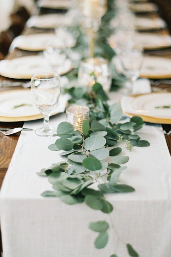 minimal garland with greenery eucalyptus wedding table runner