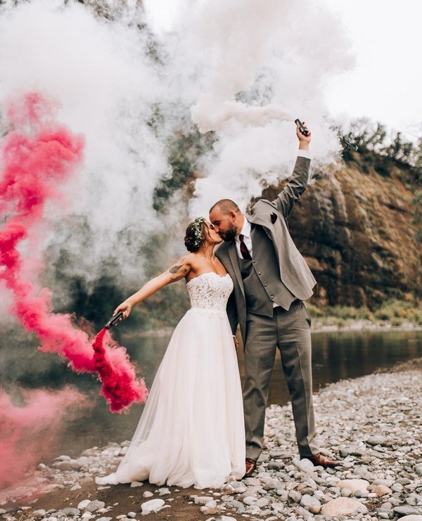 red and white smoke bomb wedding photo ideas