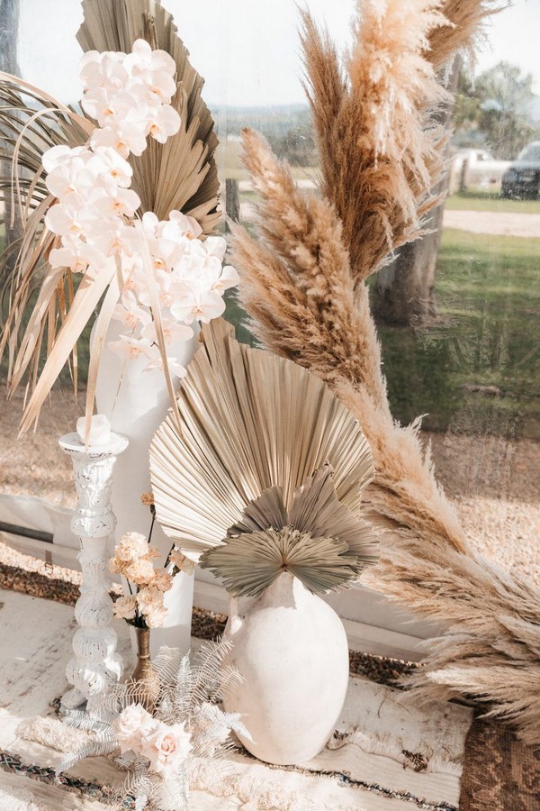 tropical preserved leaves and pampas grass wedding decor