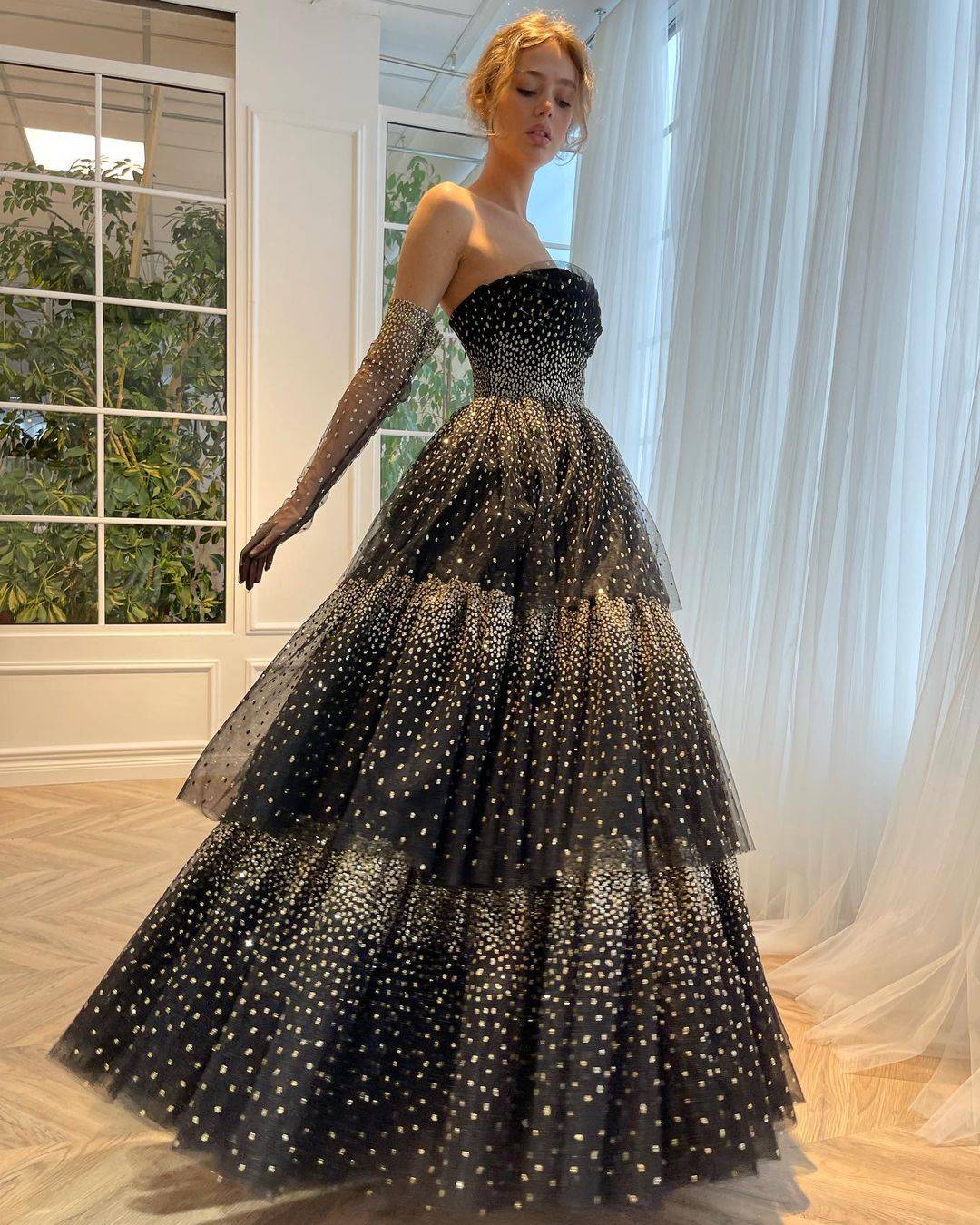 black and white polka dots tulle bridal dress