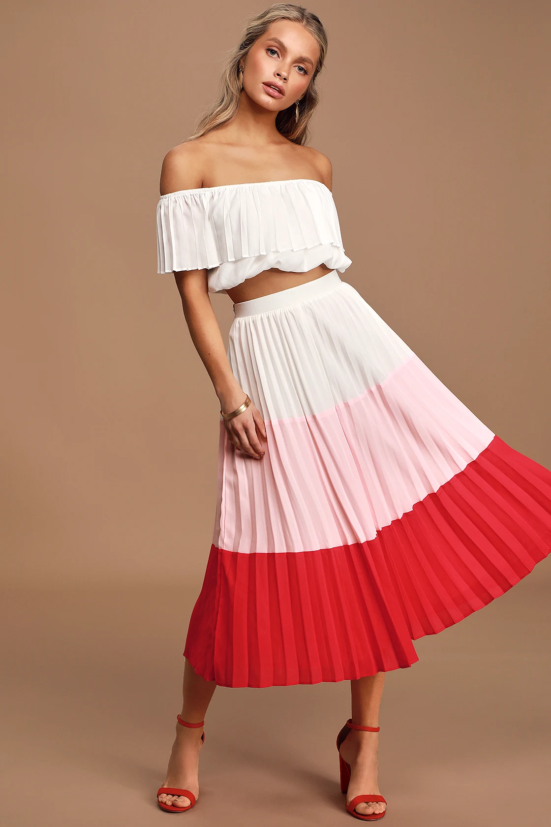 Off the Shoulder White Colorblock Pleated Two-Piece Guest Dress for Beach Wedding
