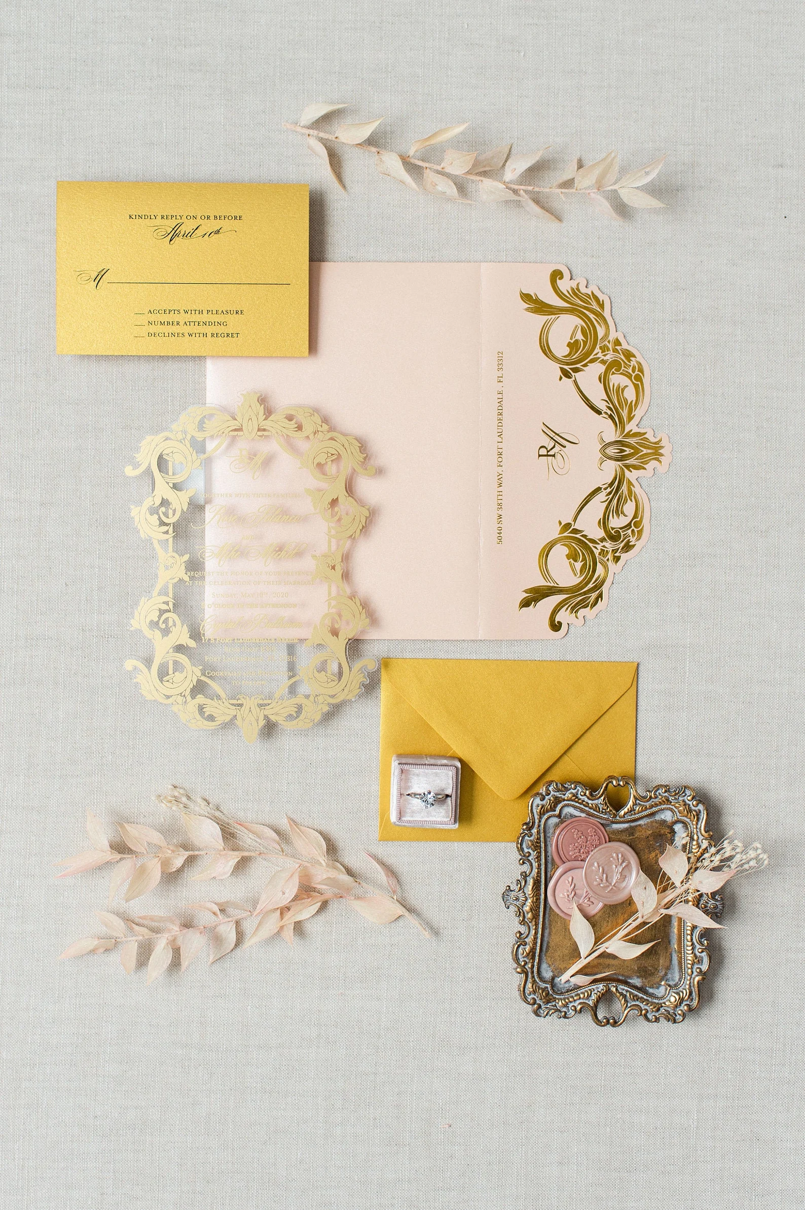 Luxury Die Cut Acrylic Yellow Gold Wedding Invitation