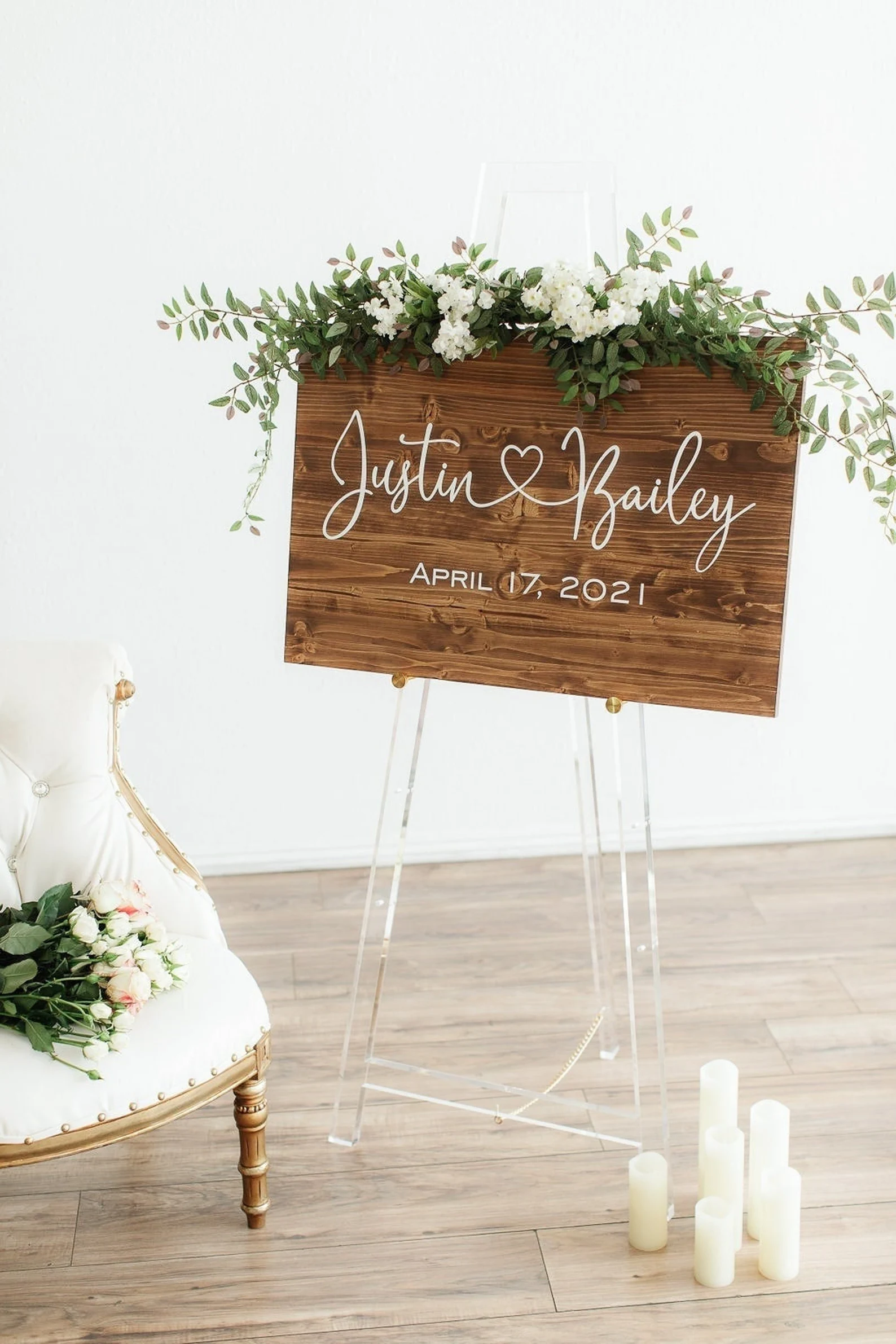 Wooden welcome Wedding Signage