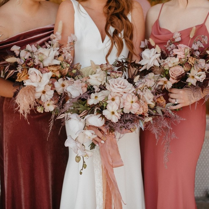 How Much Do Flowers Cost For A Wedding dusty rose wedding bouquet