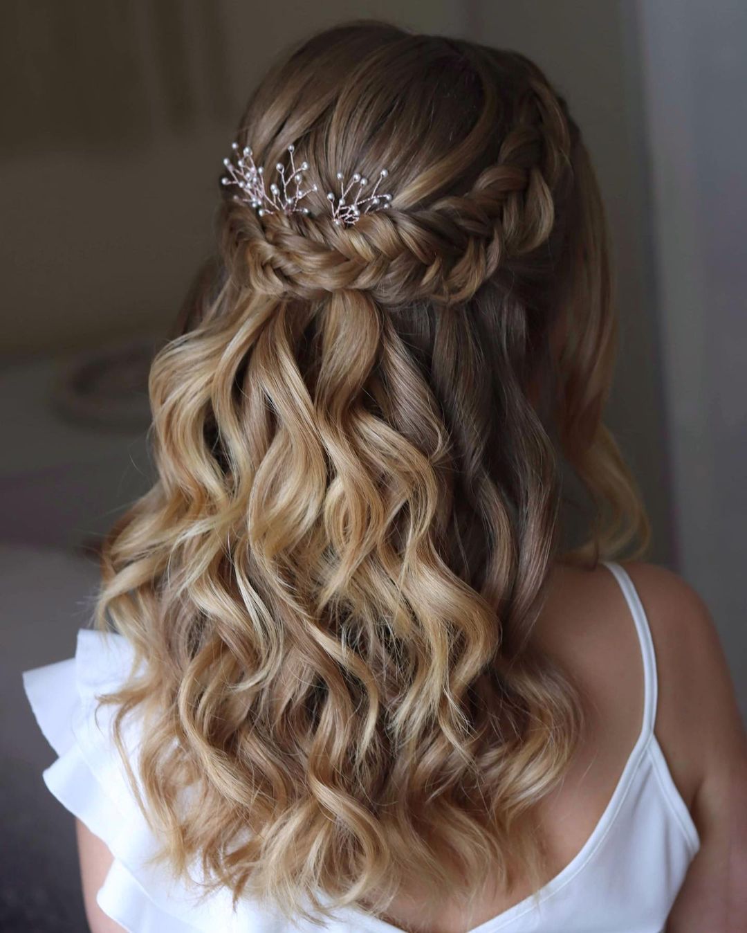 bridesmaid hairstyle braided half up half down