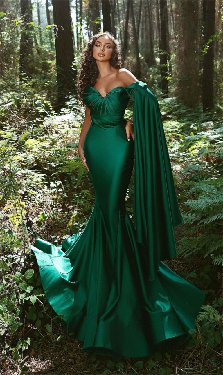 18 Green Wedding Dresses Emerald, Sage & Light Green Deer Pearl Flowers