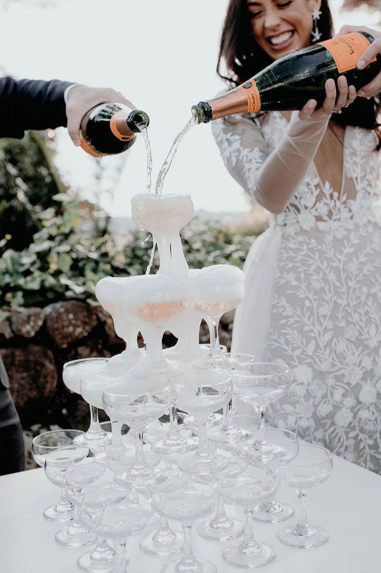 wine fountain wedding champagne tower3