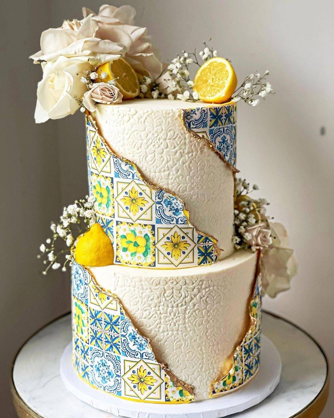 blue and yellow capri wedding cake