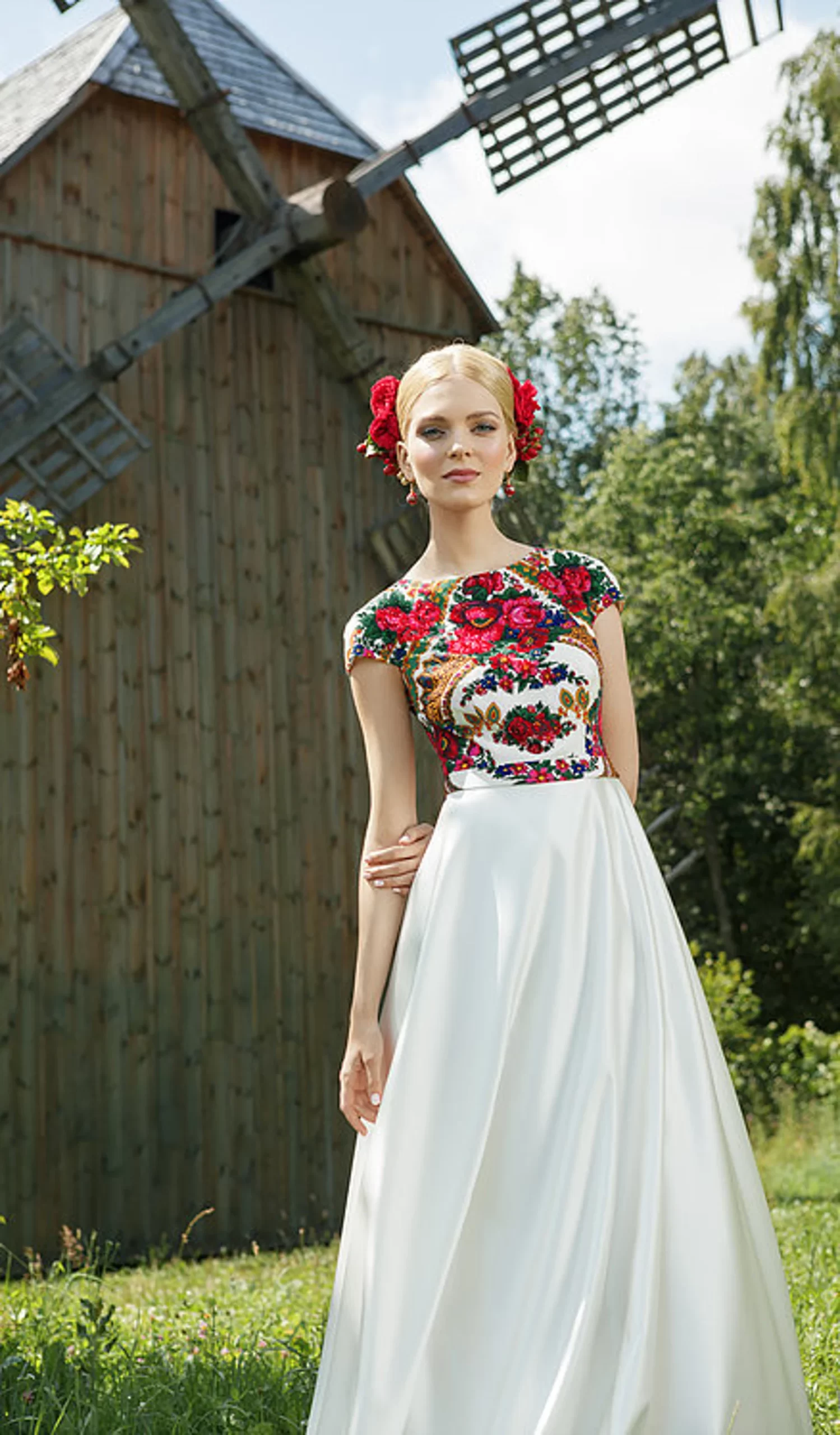 Mexican wedding dress cap sleeves floral red green