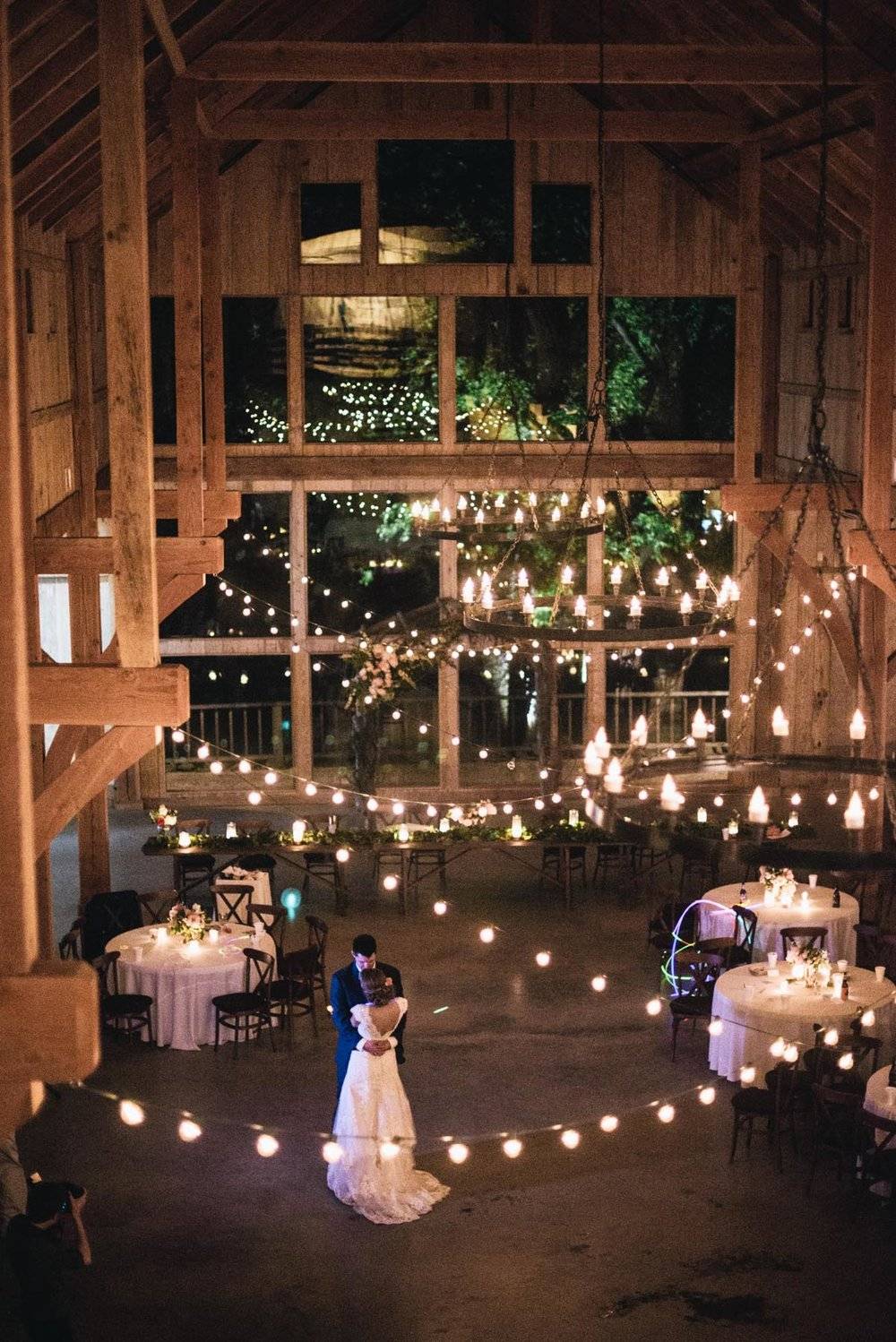 Best Last Dance Wedding Songs rustic barn