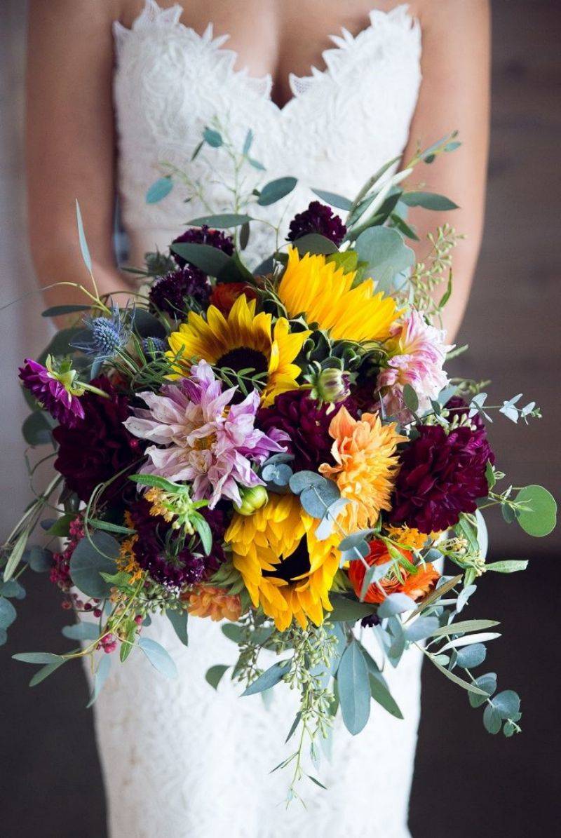 Sunflowers and burgundy dahlias bridal bouquet for fall