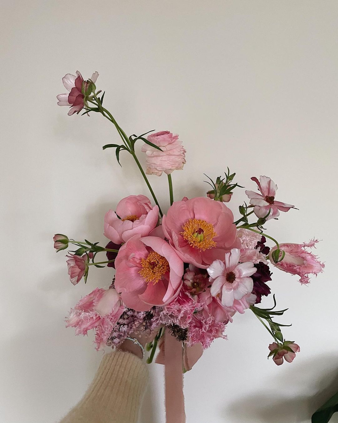 pink peony wedding bouqet via yinari