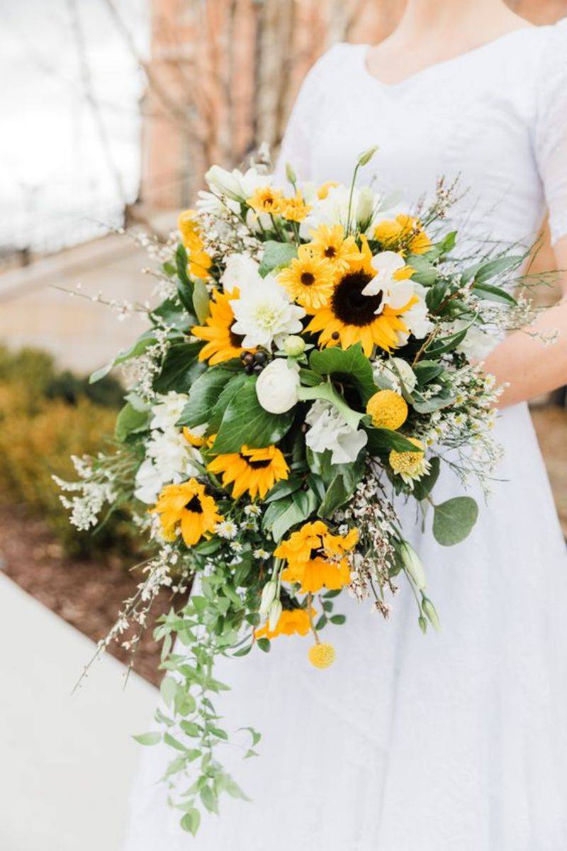 sunflower bridal bouquet with wildlfowers and greenery