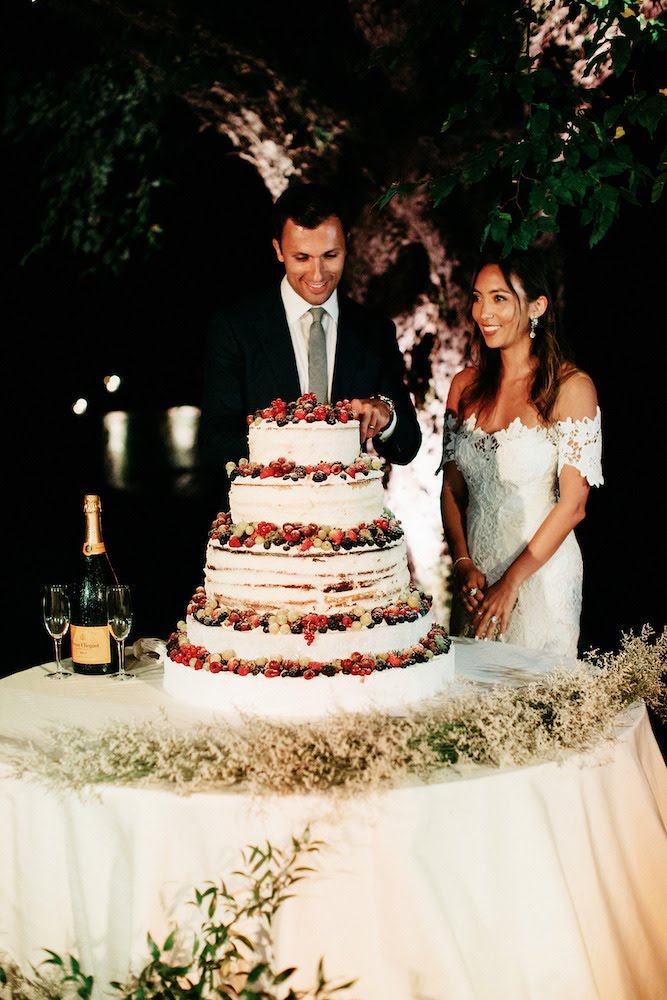 rustic naked large wedding cake