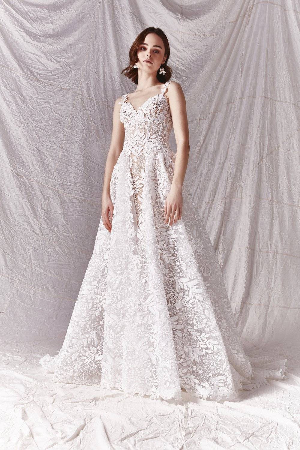 white lace flower removable skirt wedding dress savinlondon