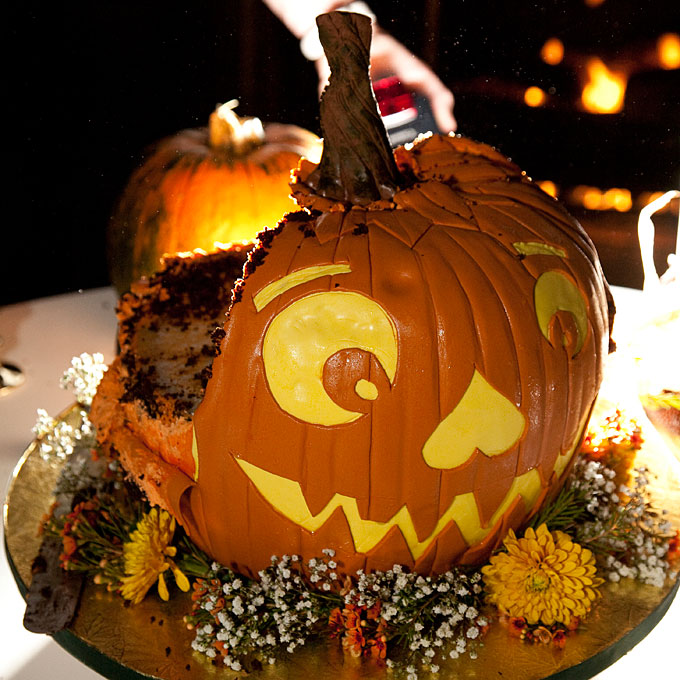 Jack-O-Lantern Wedding Cake