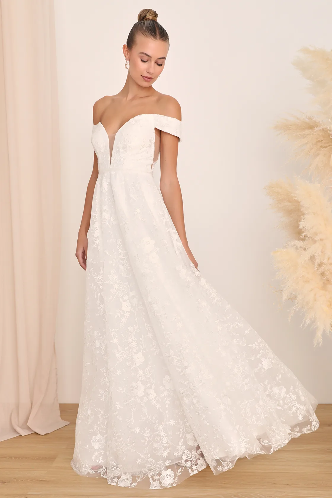 Lace Off-the-Shoulder Lace Bridal Dress