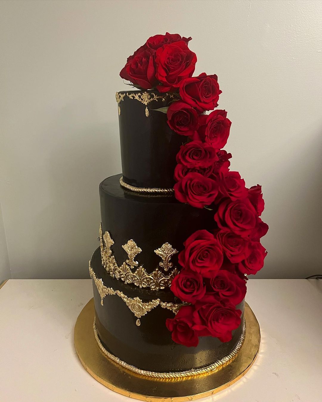 vintage 3 tier black red and gold wedding cake via meli_sweet_cakes