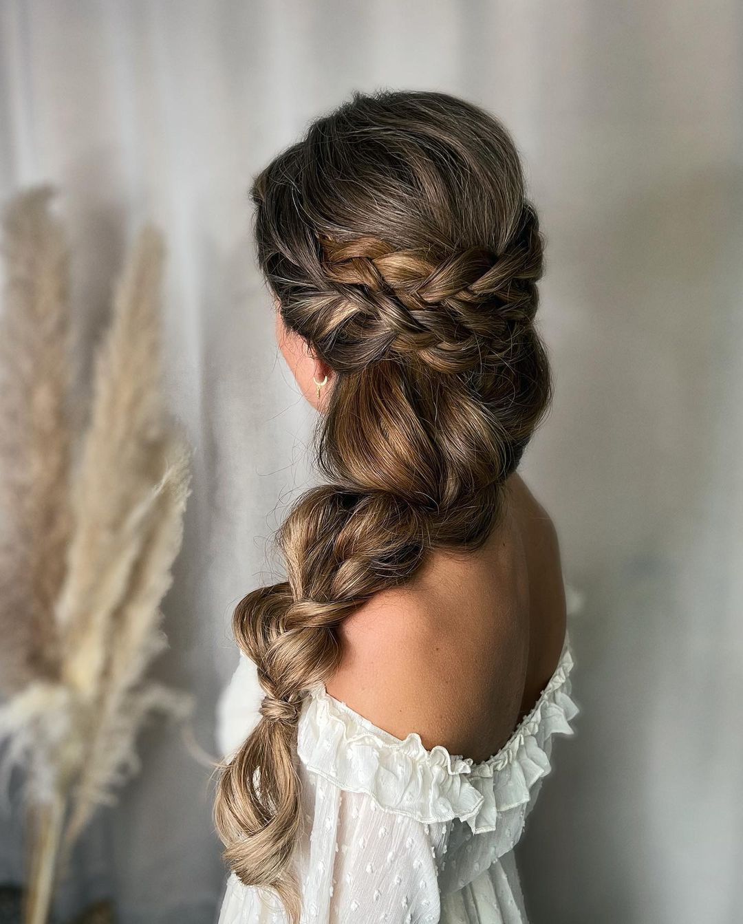 Half up half down side homecoming hairstyle via cathrineheierenhansen