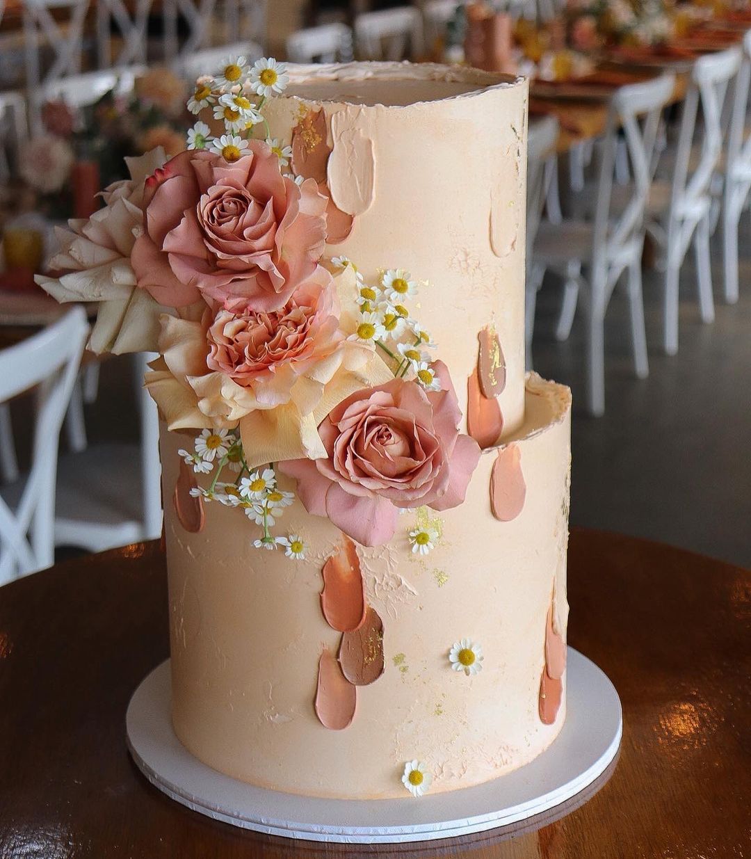 beige wedding cake with cinnamon roses via milkandhoney.cakecreative