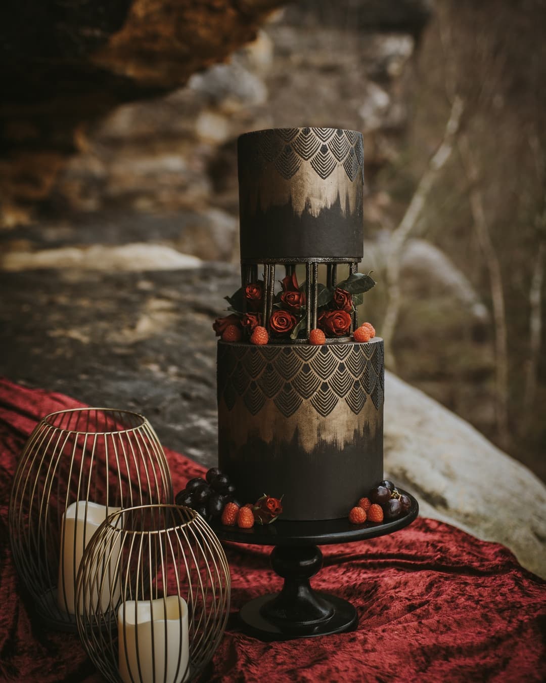 black and gold gothic wedding cake via thecakebaroness