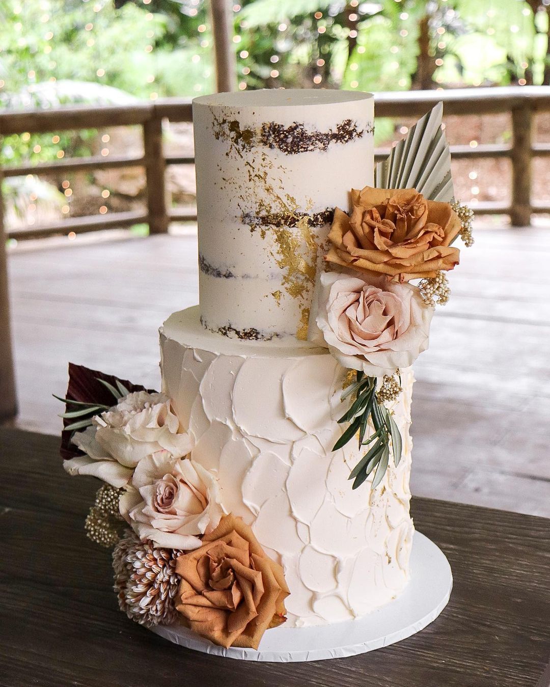 bohemian fall country wedding cake with terracotta roses via milkandhoney.cakecreative