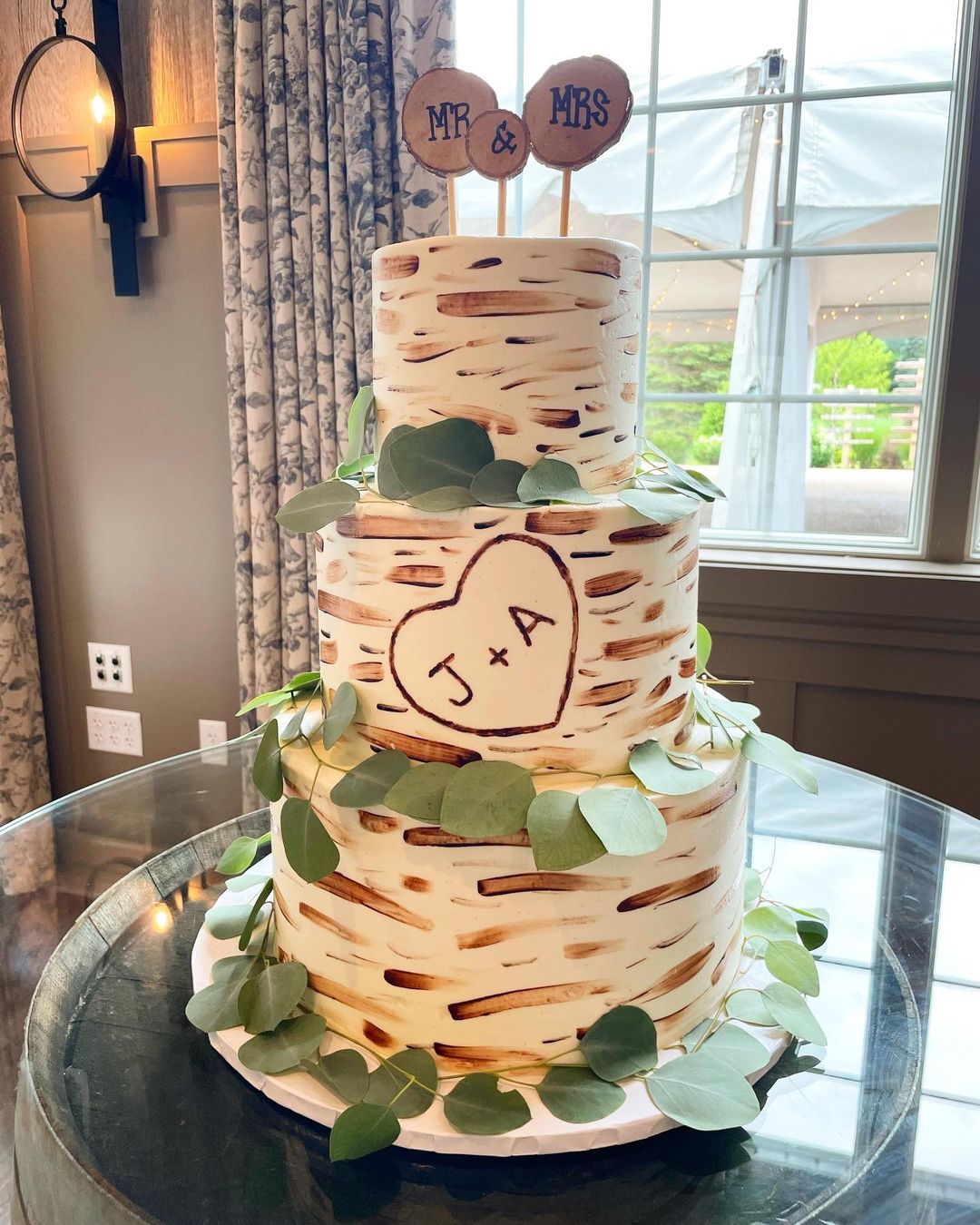 country 3 tier birch wedding cake via hannahs.confections