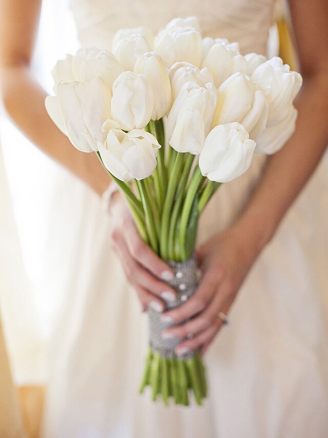 Elegant Simple White Tulip Wedding Bouquet Idea