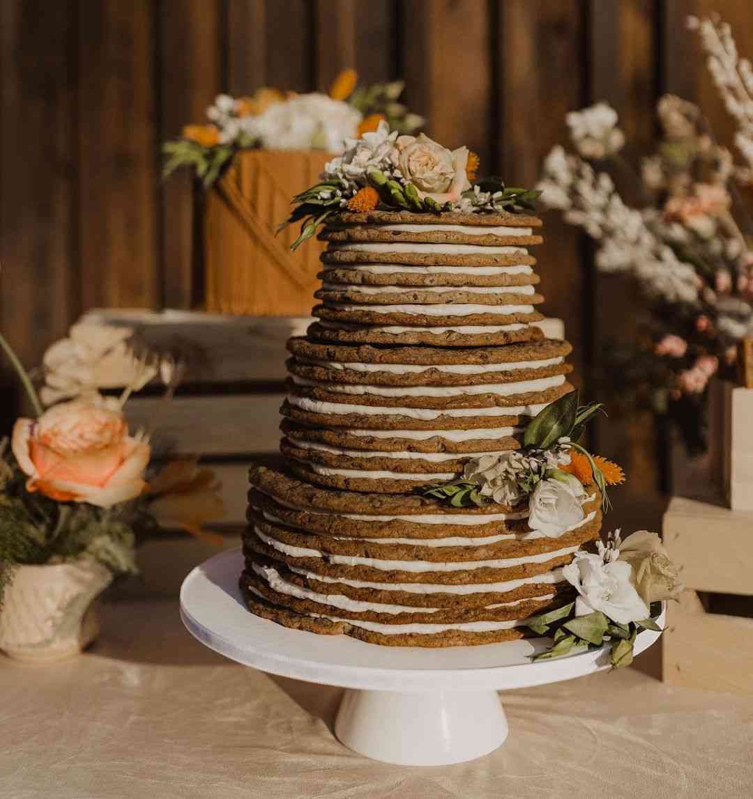 rustic cookies wedding cake