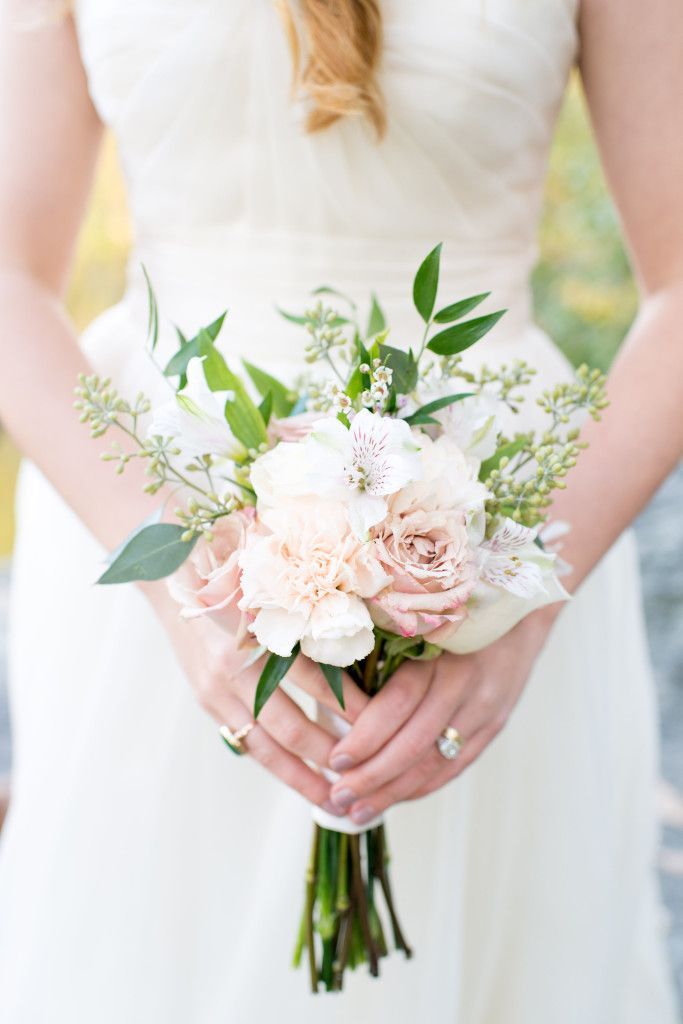 Simple elegant pink wedding bouquet