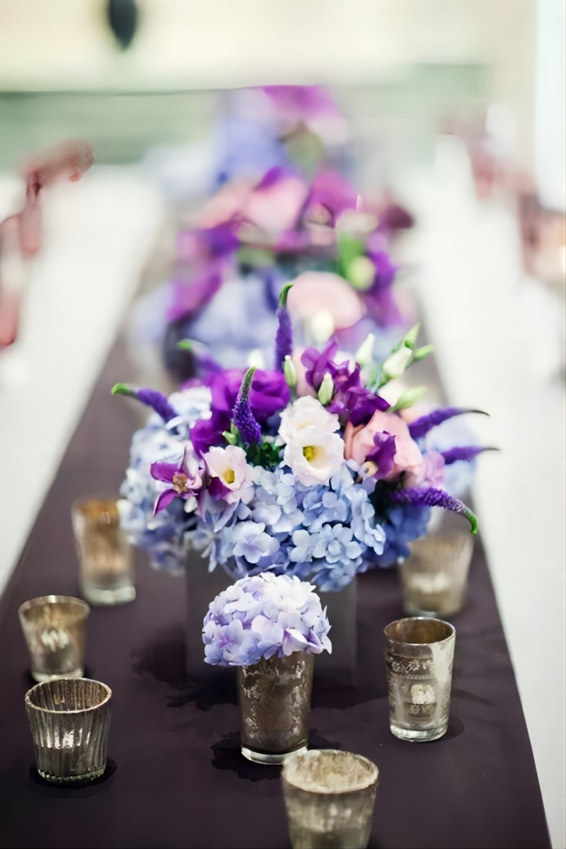 blue hydrangeas wedding centerpieces