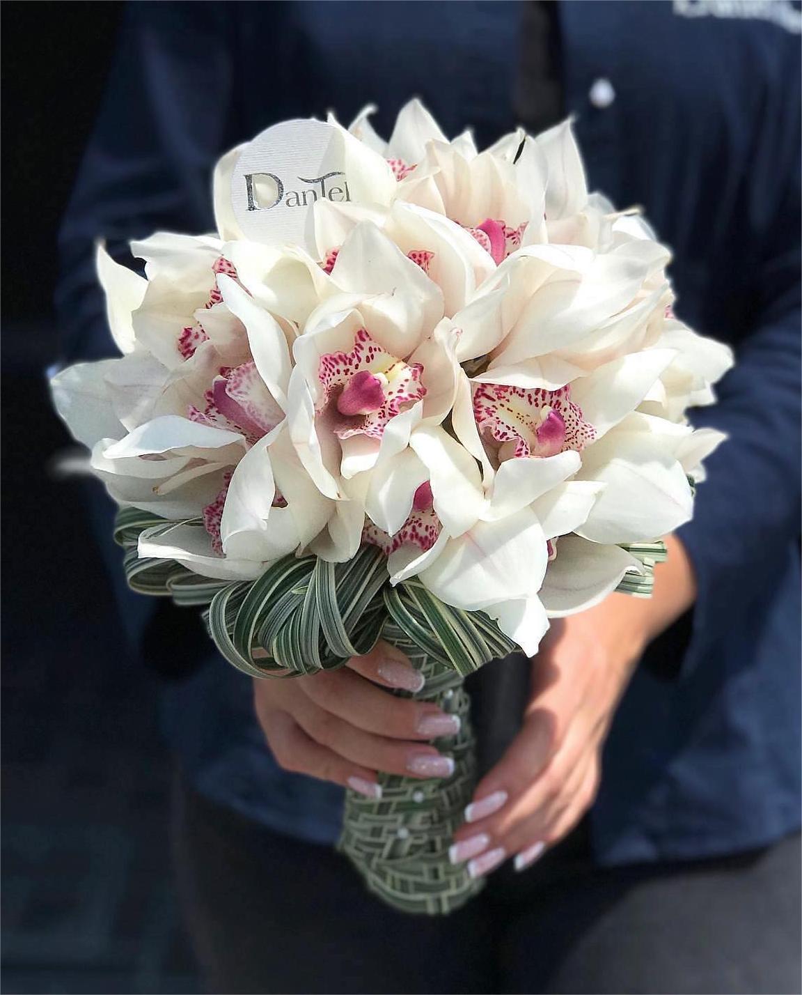 pink lily wedding bouquet