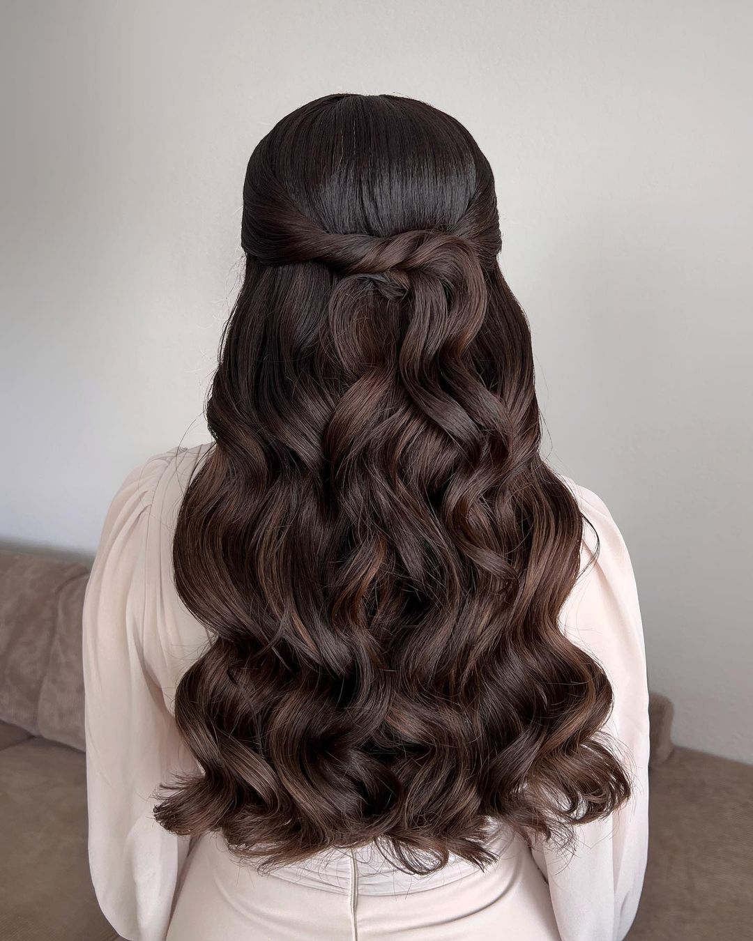 chic wavy half up half down hairstyle via hairstyling_by_galina