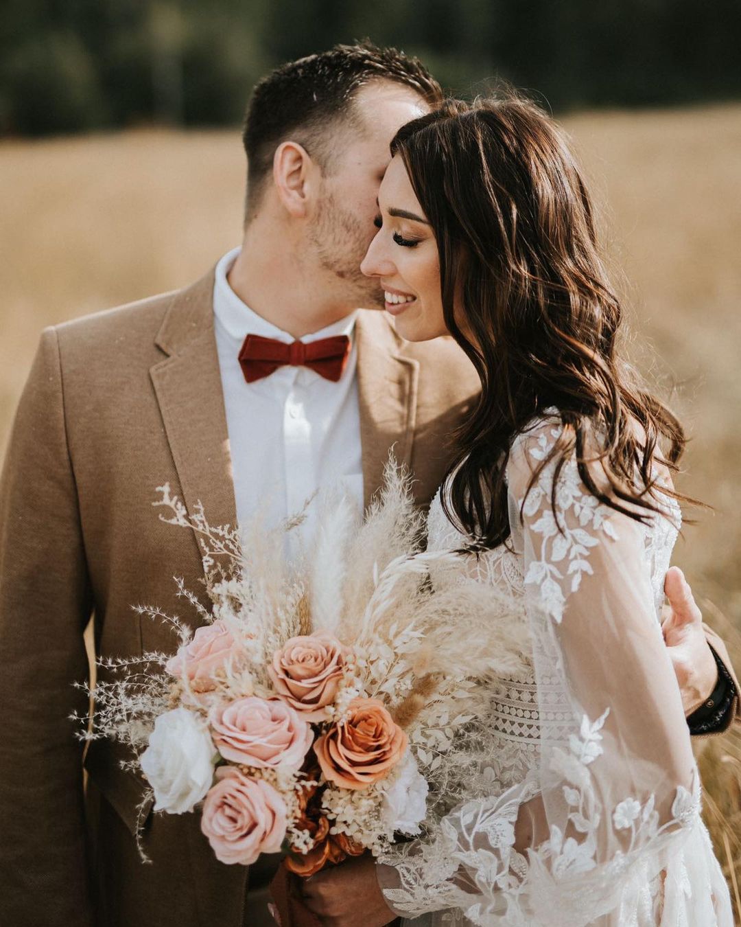 dried pampas grass wedding bouquet with roses via pampasoutlet